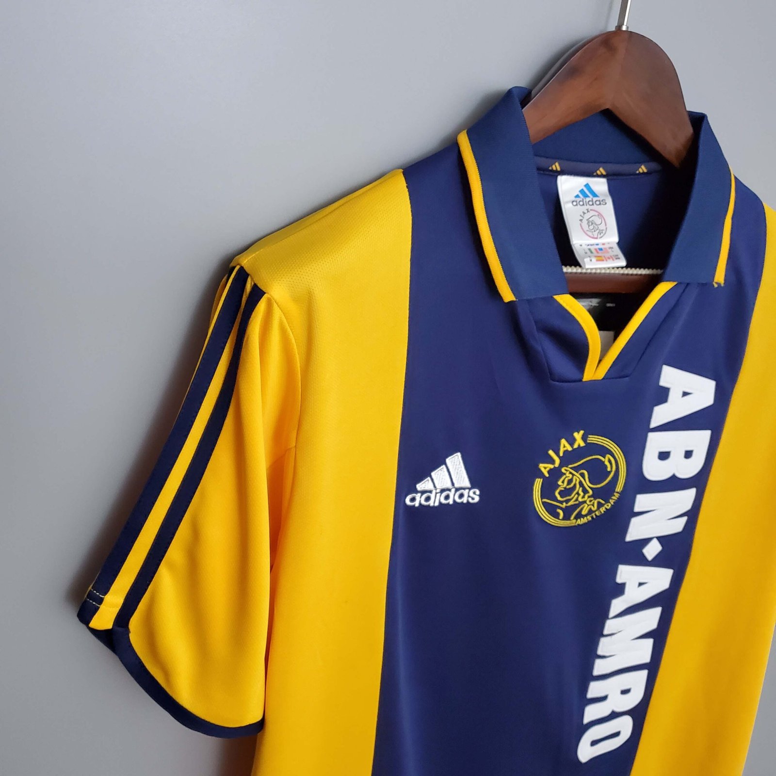 3c204bdf3015c0da3917881d530e92a0 2000-2001 Retro Ajax Amsterdam Away Football Shirt 1:1 Thai Quality - Image 5
