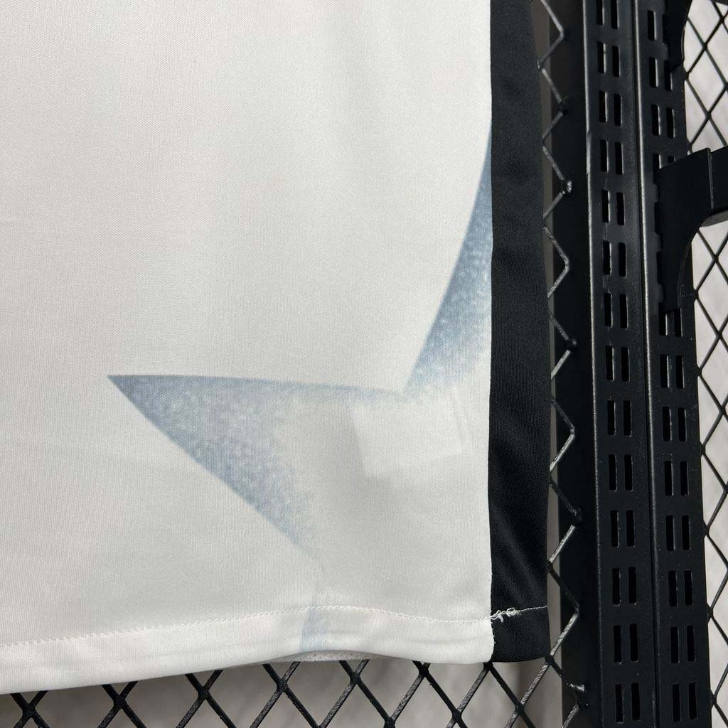 683aa19c9bdd35b9c952906c8af2e09d 2024-2025 Eintracht Frankfurt Home Football Shirt 1:1 Thai Quality - Image 10