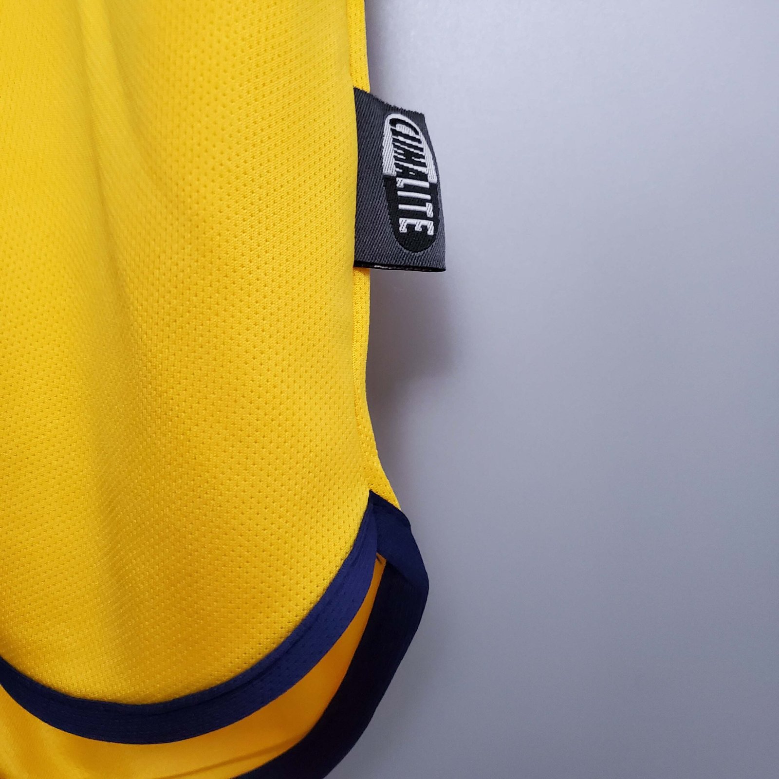 e4fcfb9ef7f882a6ef510bc1999a6052 2000-2001 Retro Ajax Amsterdam Away Football Shirt 1:1 Thai Quality - Image 9