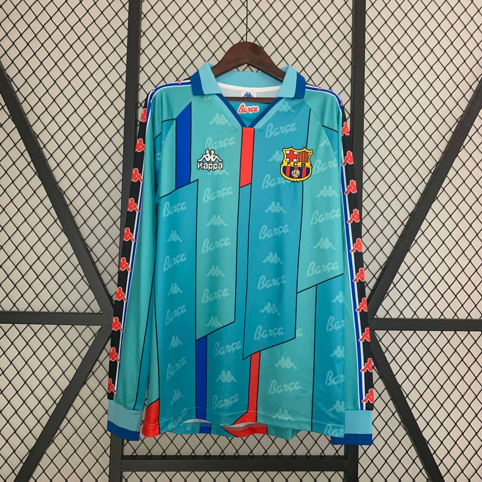 ea8e665265e5bcab81aeb329039c5888 1995-1997 Retro Long Sleeve Barcelona Away Football Shirt 1:1 Thai Quality